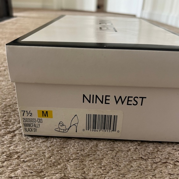 NWT NINE WEST mcfally black patent leather d’Orsay bow pump 7.5W - Picture 3 of 4